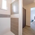 Moderne A Au Coeur De La Foret